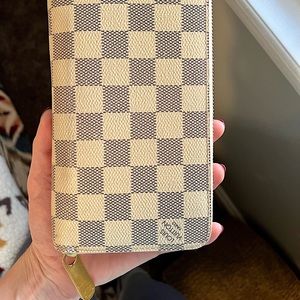 Louis Vuitton Women’s Damier Azur Zippy Long Wallet